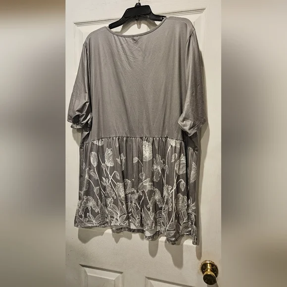 EMERY ROSE TOP - Picture 2 of 2